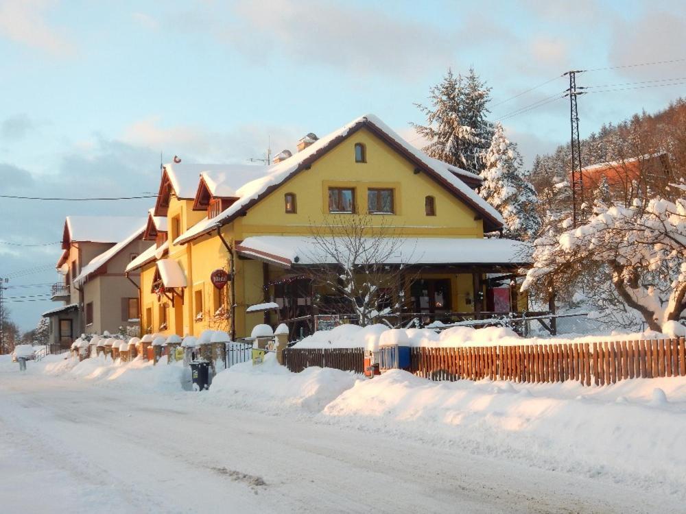 Guest House Vila Frýdštejn Eksteriør billede